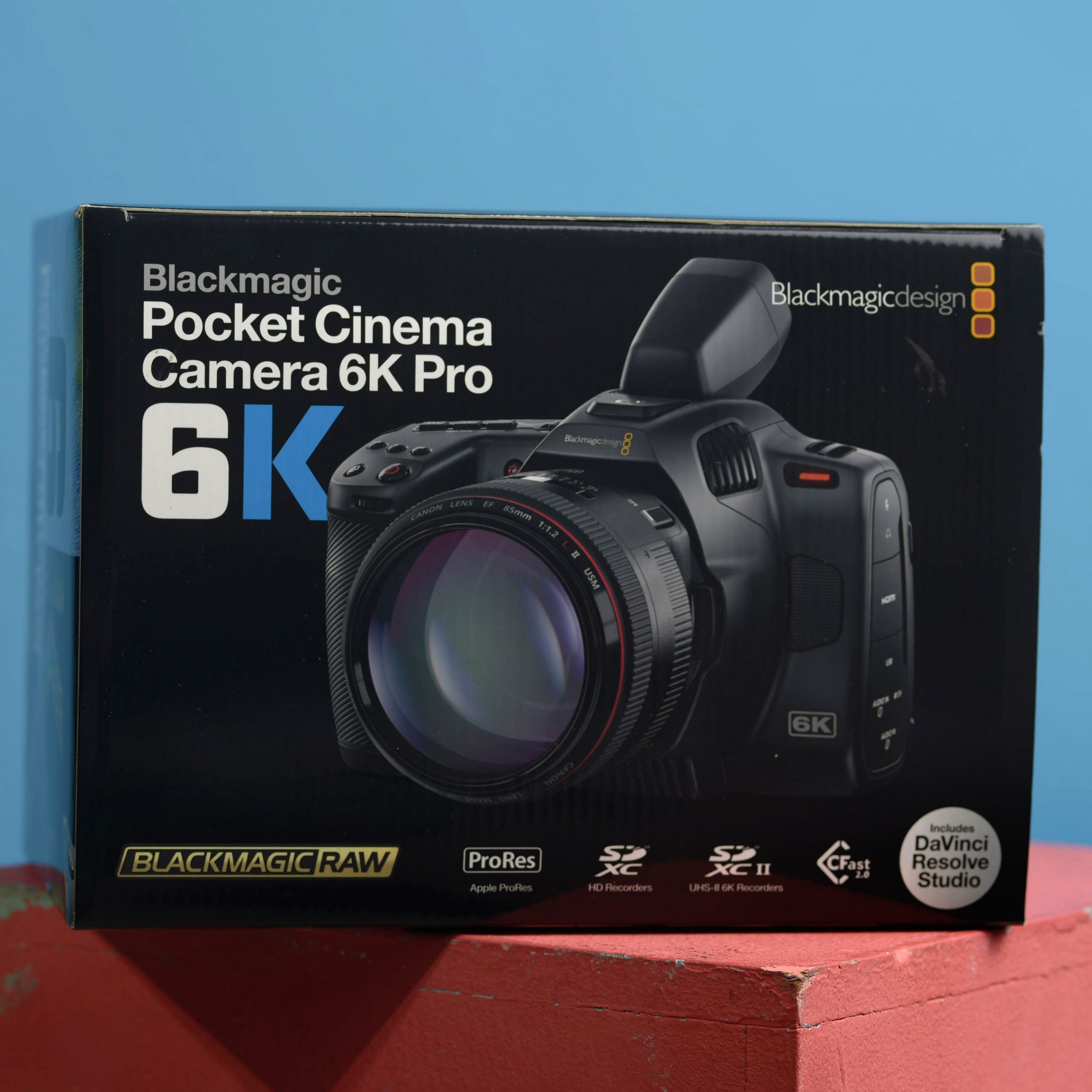blackmagic cinema camera 6k pro