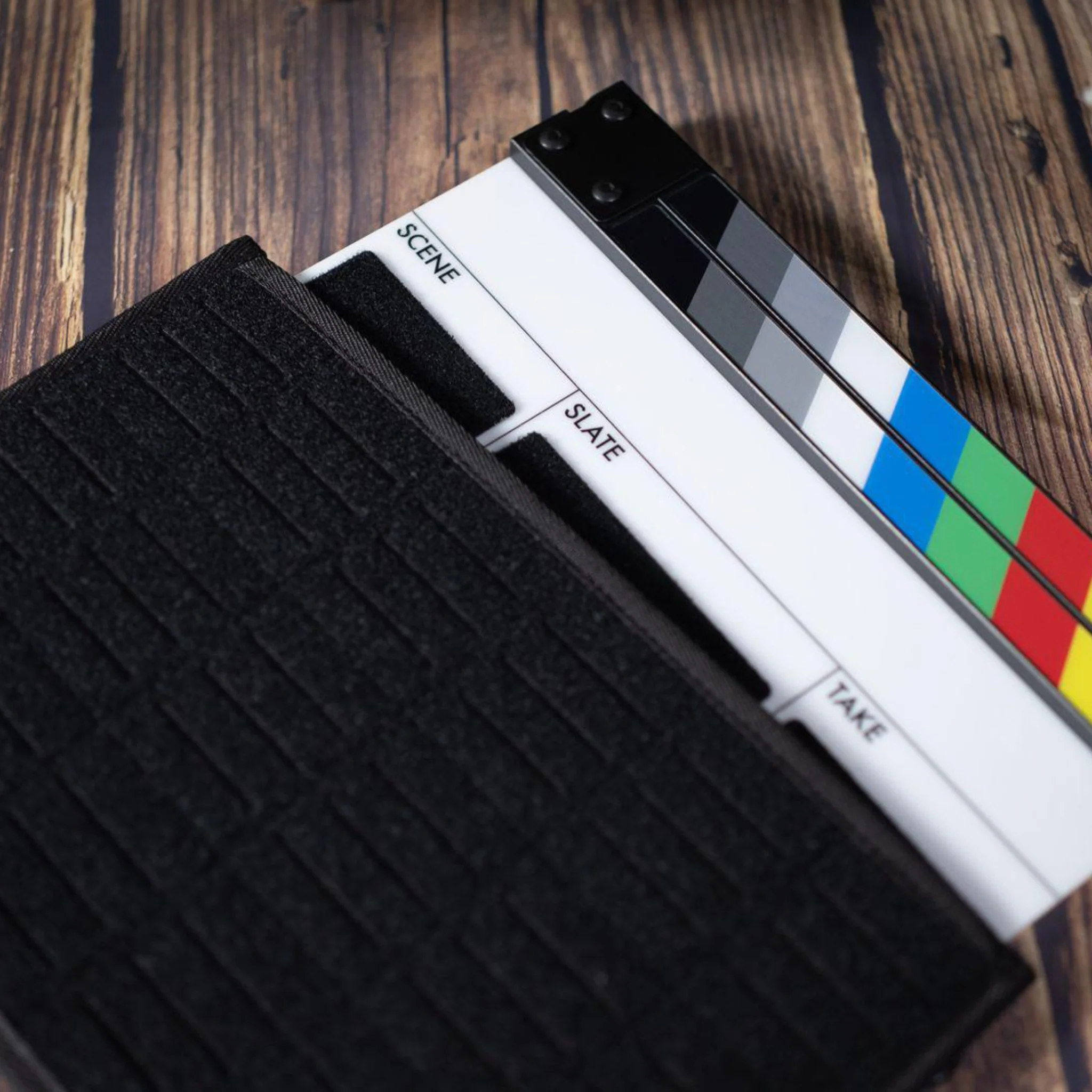 Filmsticks Wet Weather Gripsticks Clapperboard Kit (USA) - Medium - Image 6