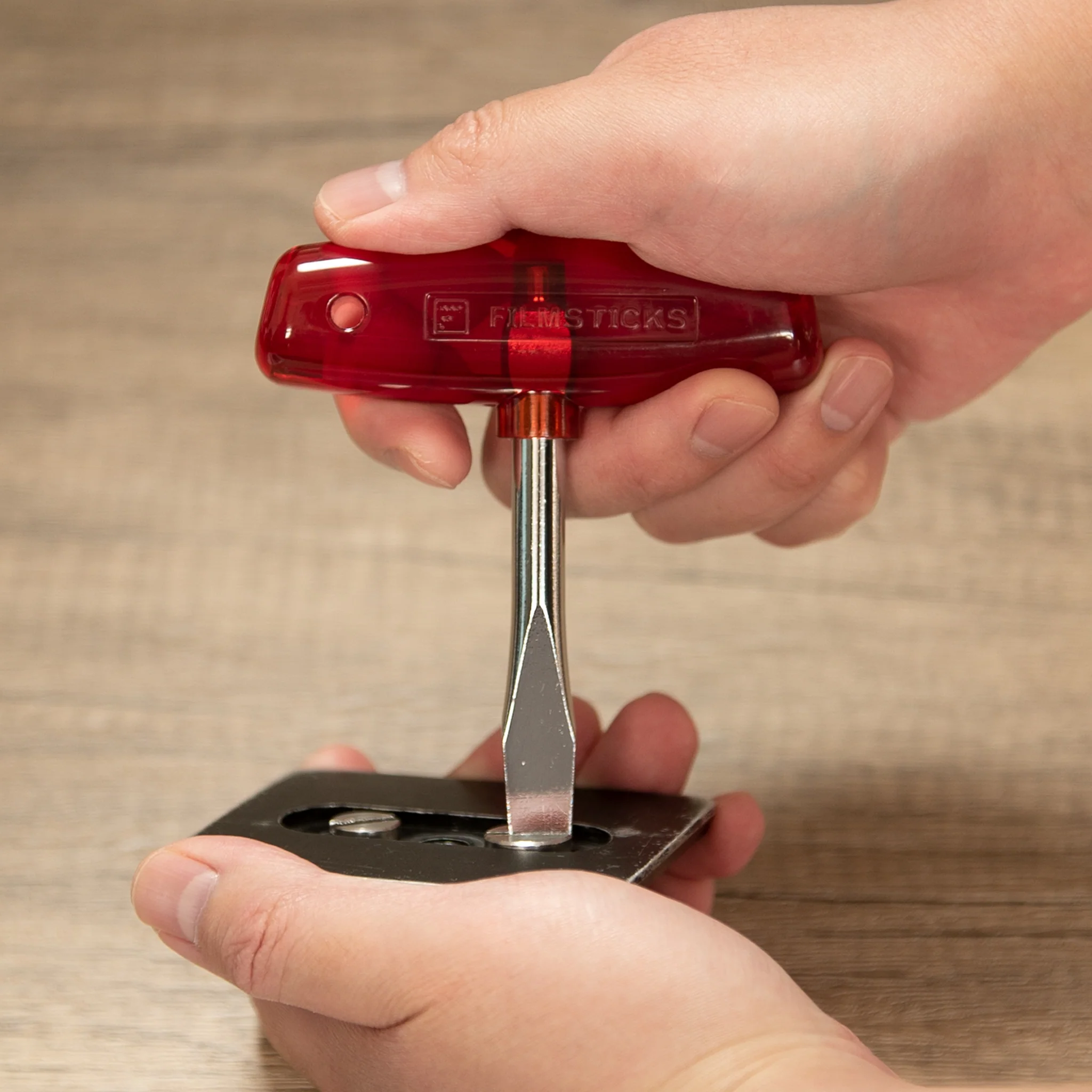 Filmsticks T-Handle Slotted Screwdriver 10mm - RED - Image 3