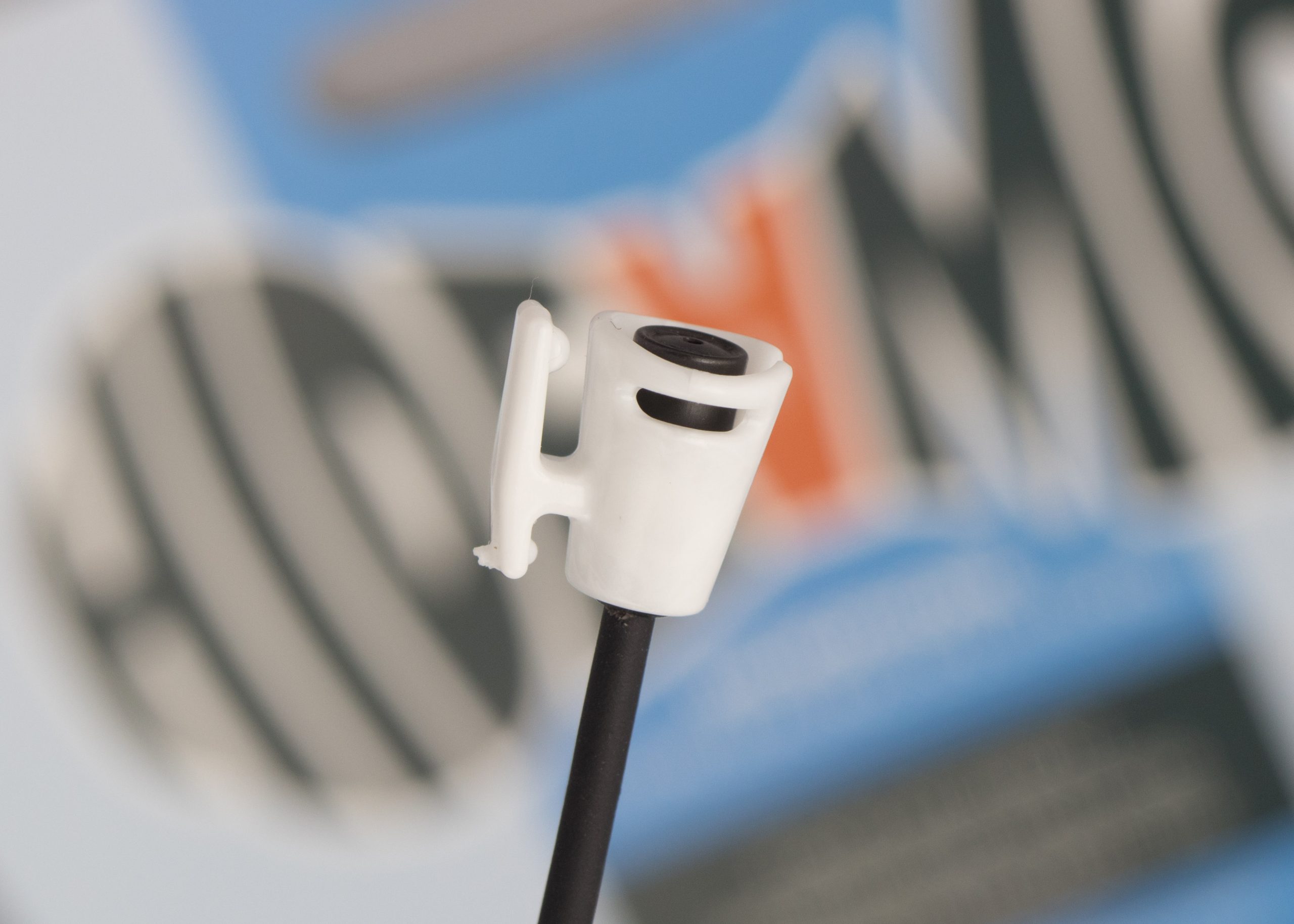 Hide-a-mic Shirt holder for Sennheiser MKE2 - Image 5