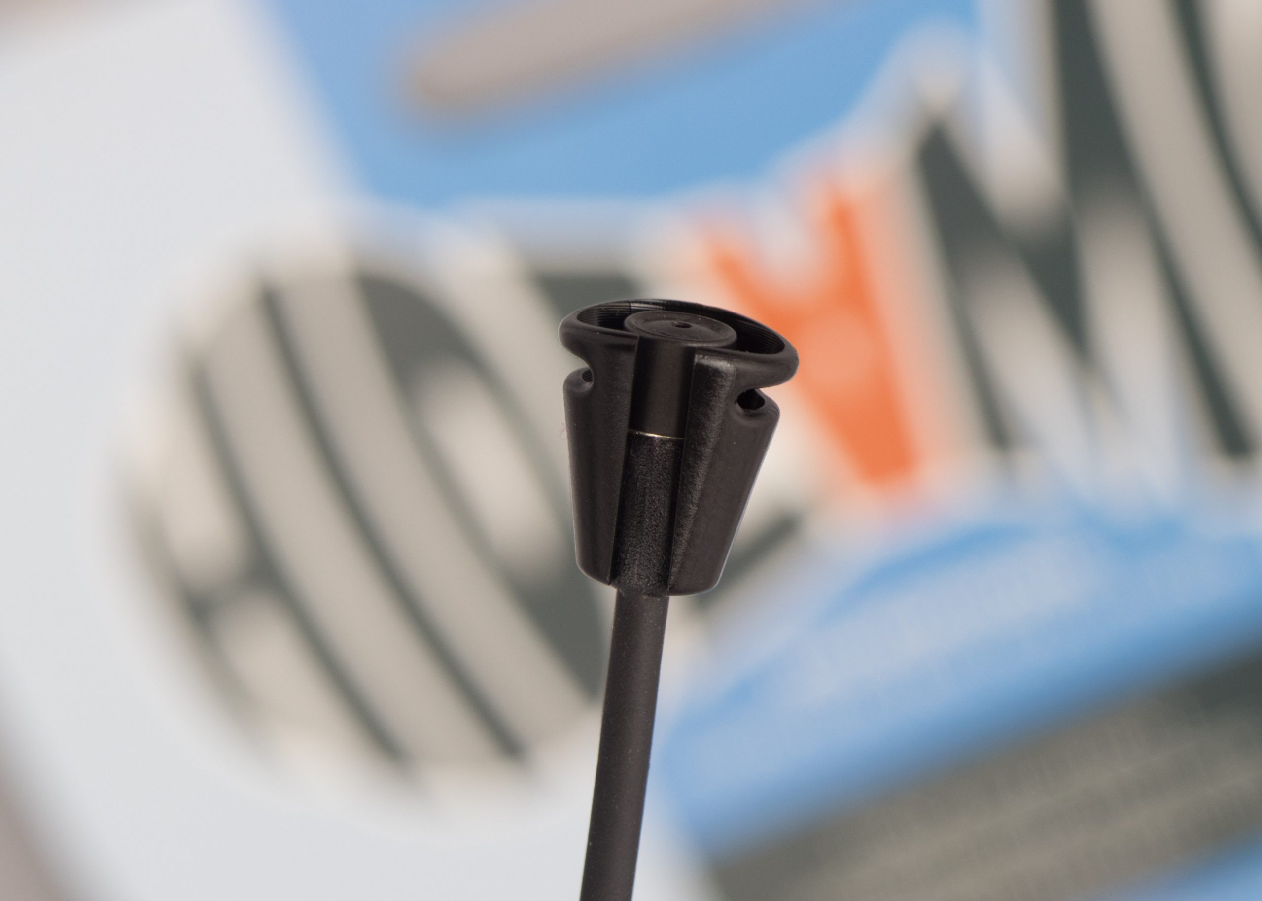 Hide-a-mic T-Shirt holder for Sennheiser MKE2 - Image 6