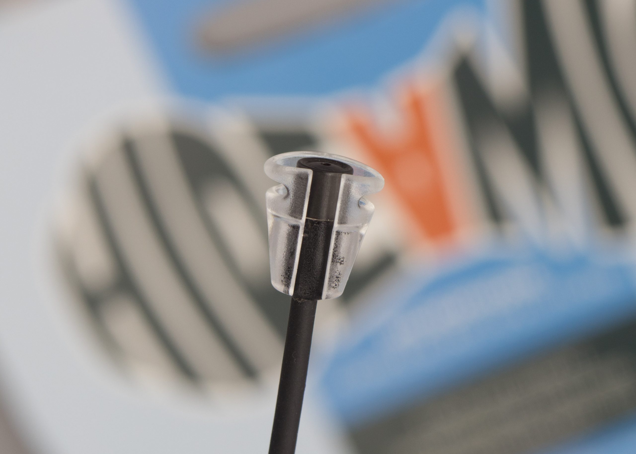 Hide-a-mic T-Shirt holder for Sennheiser MKE2 - Image 5