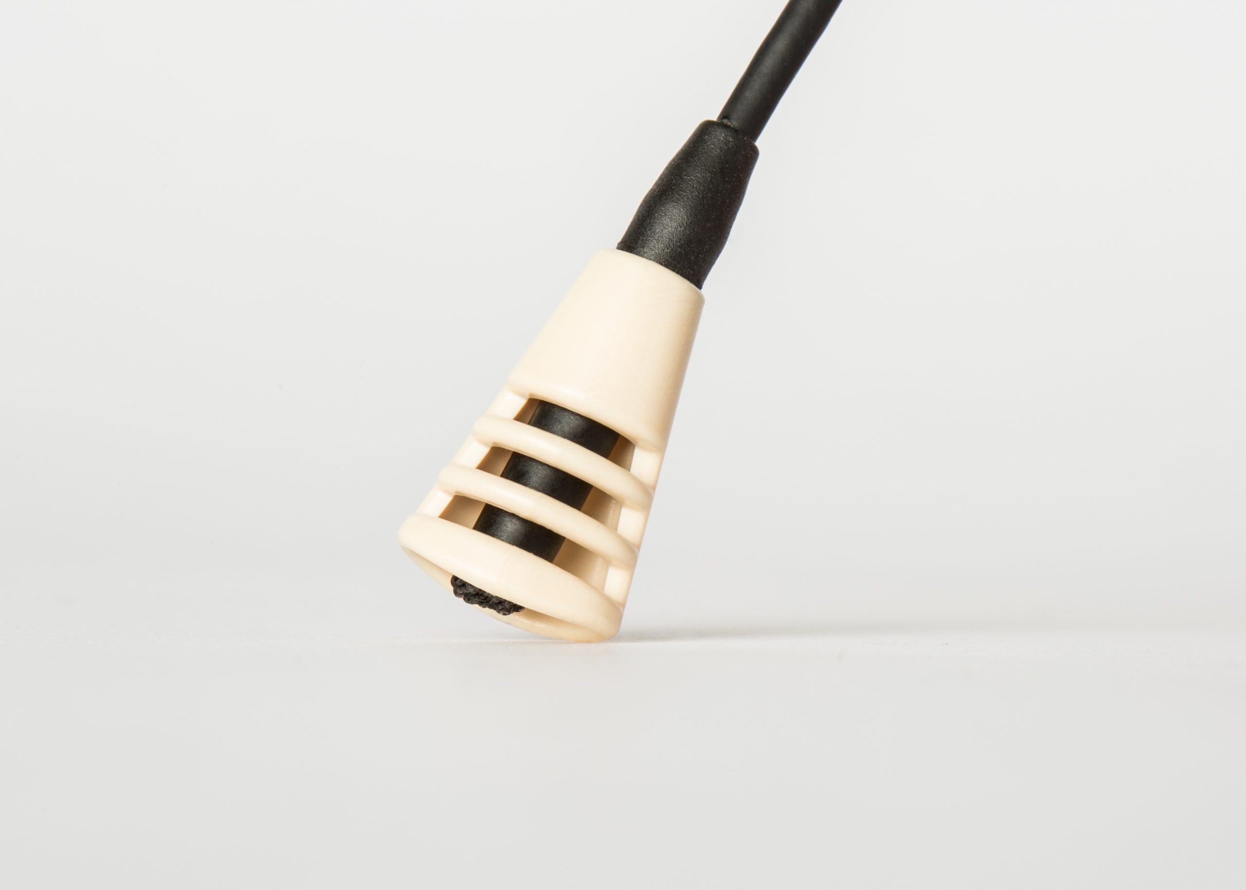 Hide-a-mic T-Shirt holder for Sanken COS11 - Image 3