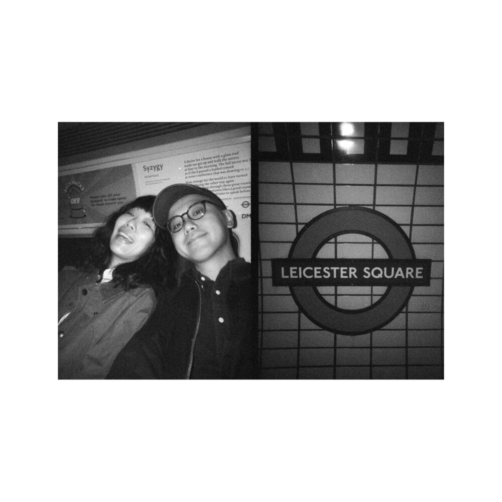 Lomography Half-Frame Simple Use Reloadable Film Camera Black & White