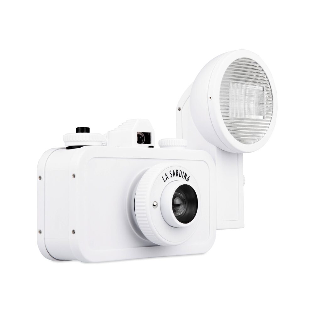 Lomography La Sardina DIY White Edition Camera with Flash + FREE Sardina Dress