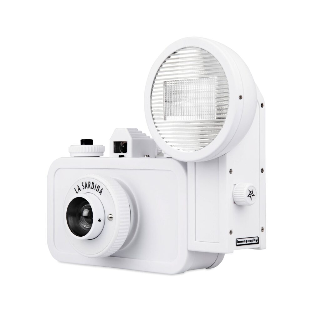 Lomography La Sardina DIY White Edition Camera with Flash + FREE Sardina Dress