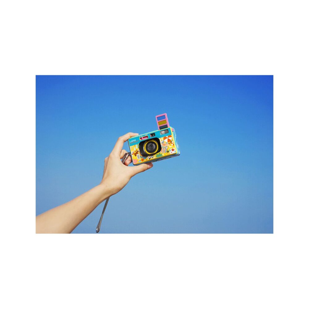 Lomography LomoApparat 21mm Wide-Angle Camera – Fluffy Omelet Edition