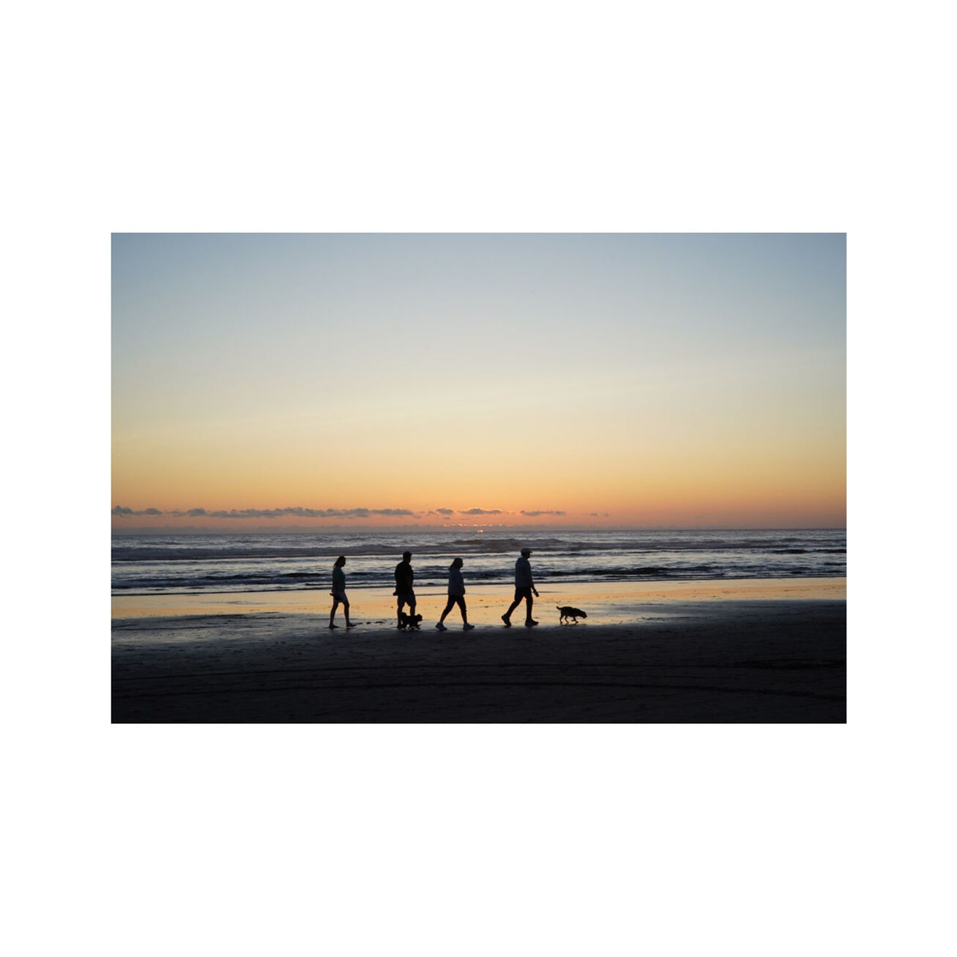 Lomography Nour Triplet V 2.0/64 Bokeh Control Art Lens for Canon RF Mount (Aluminum Black)