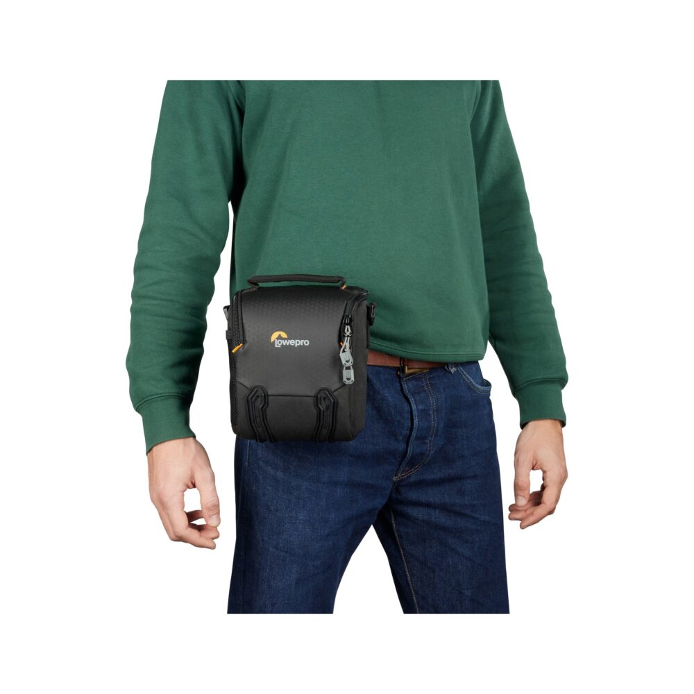 Lowepro Adventura SH 120 III Shoulder Bag (Black)