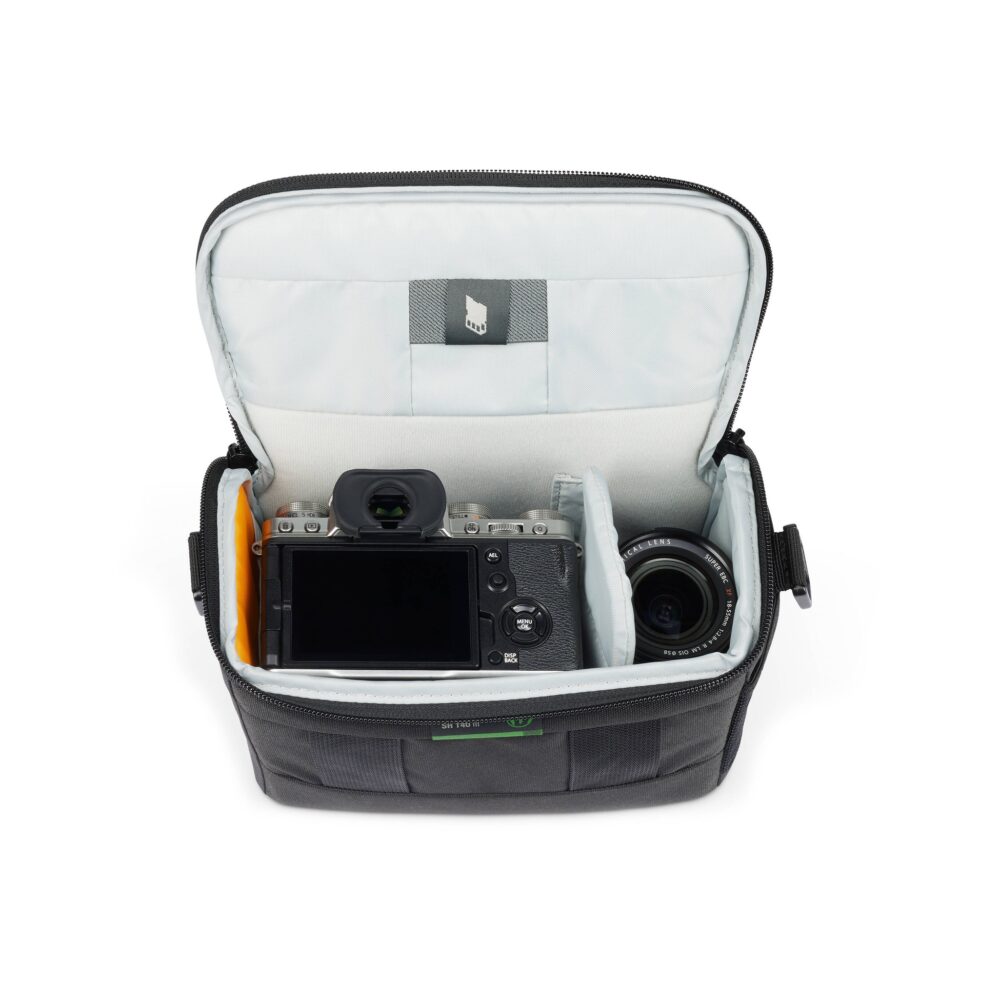 Lowepro Adventura SH 140 III Shoulder Bag (Black)