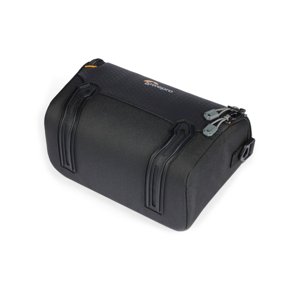 Lowepro Adventura SH 140 III Shoulder Bag (Black)