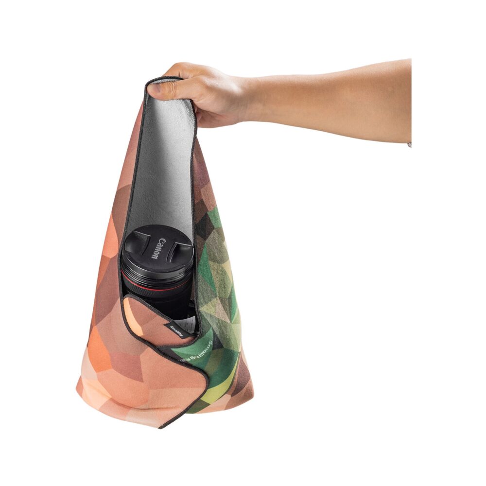 SmallRig 6040 Wild China Film Series Camera Wrap – Green Peafowl Pattern