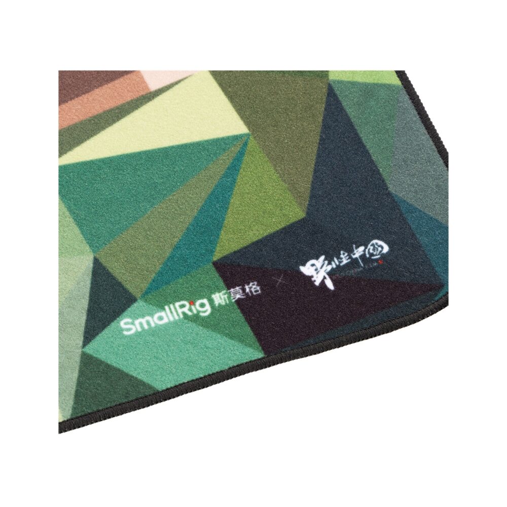 SmallRig 6040 Wild China Film Series Camera Wrap – Green Peafowl Pattern