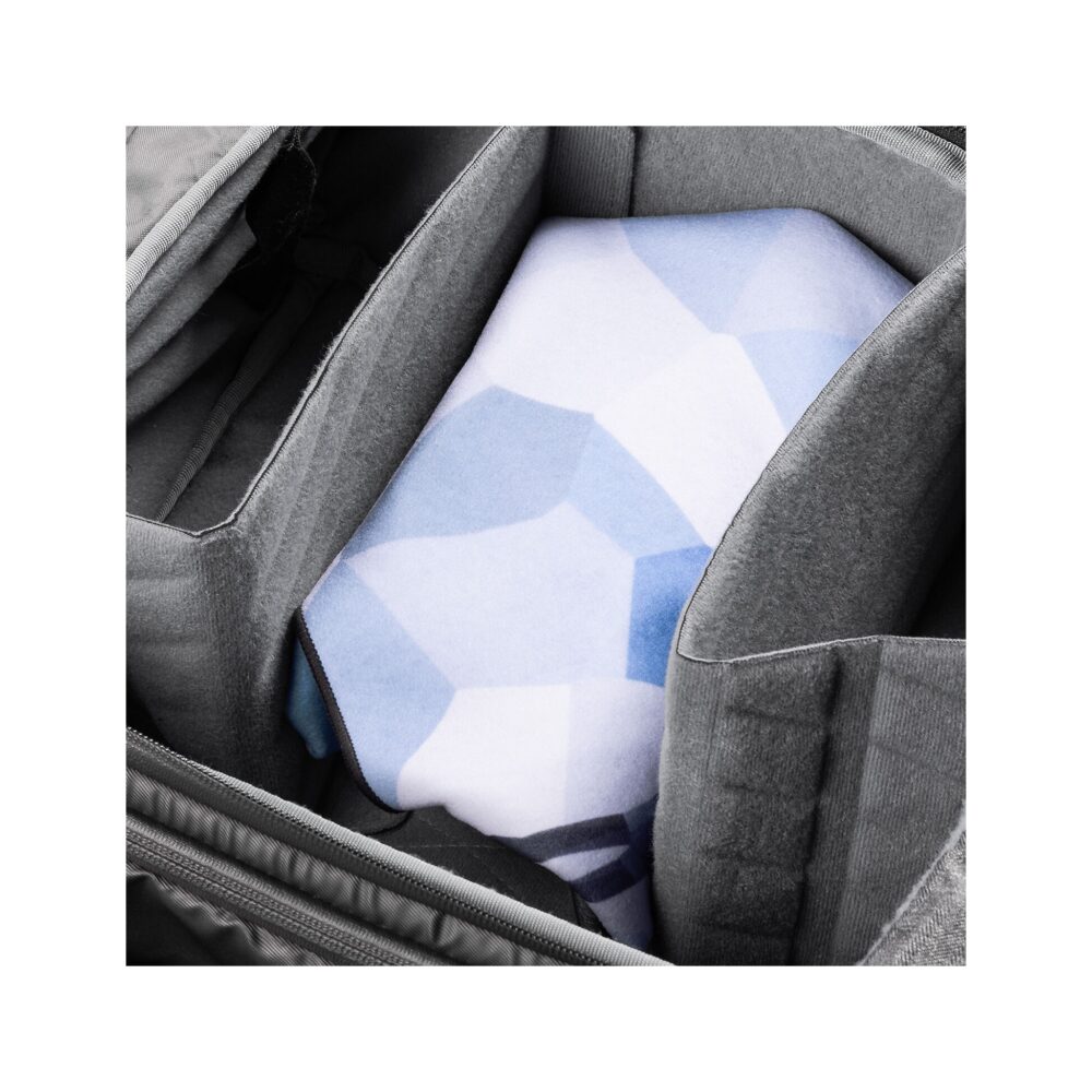 SmallRig 6042 Wild China Film Series Camera Wrap (Black-Necked Crane Pattern)
