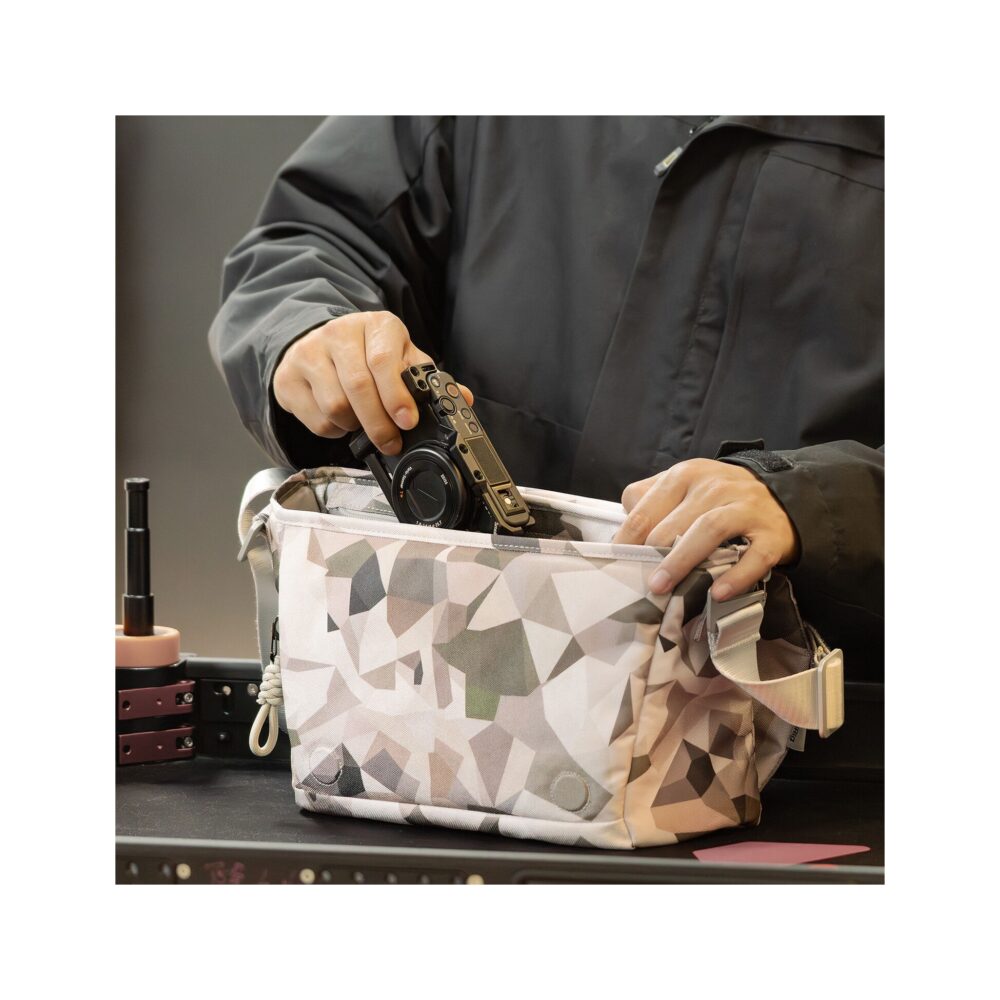 SmallRig 6045 Creative Design Sling Bag with Snow Leopard Pattern