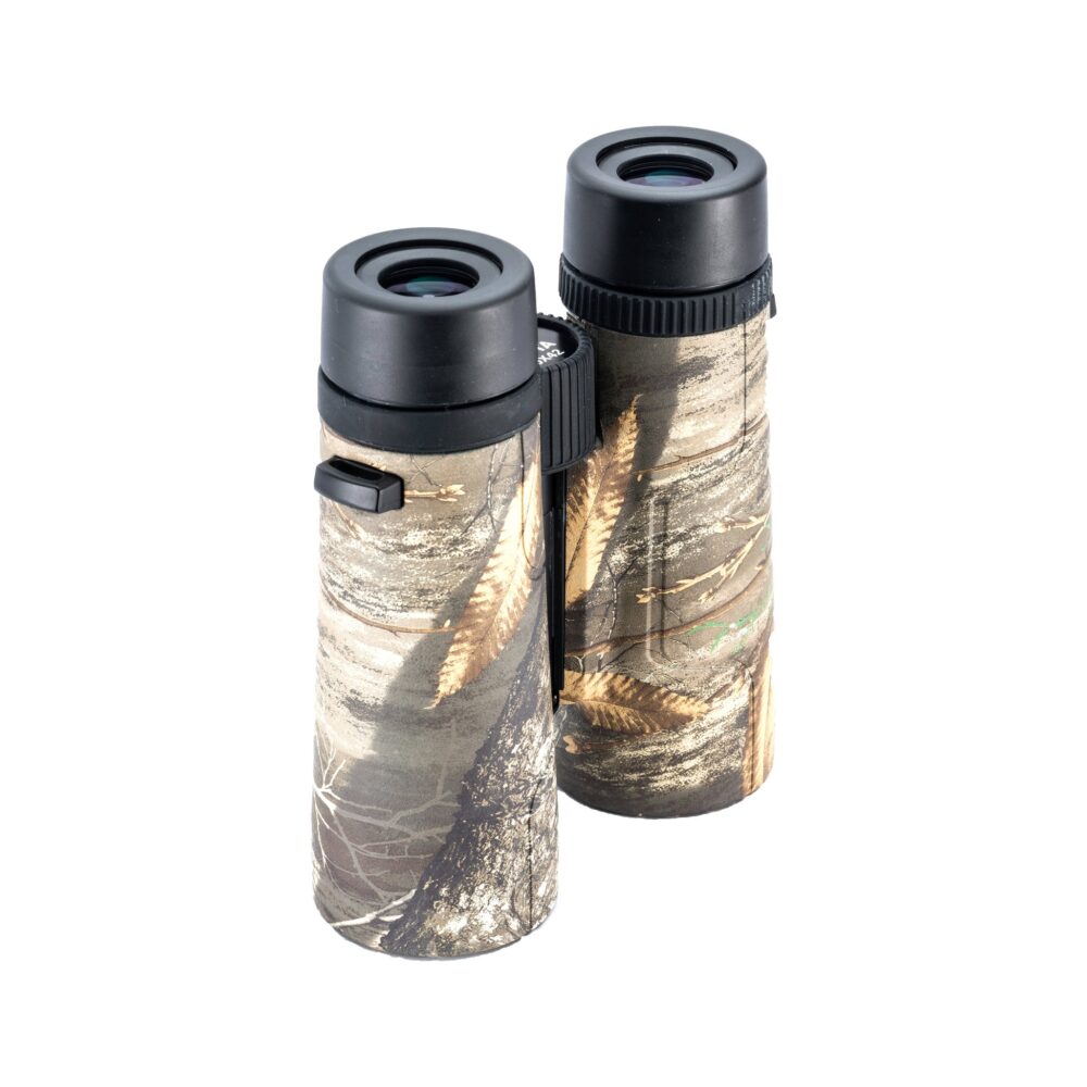 Vanguard 10x42 Vesta Binoculars - RealTree Edge Camo