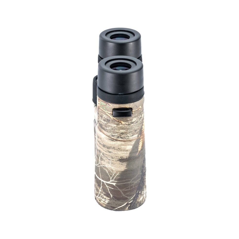 Vanguard 10x42 Vesta Binoculars - RealTree Edge Camo