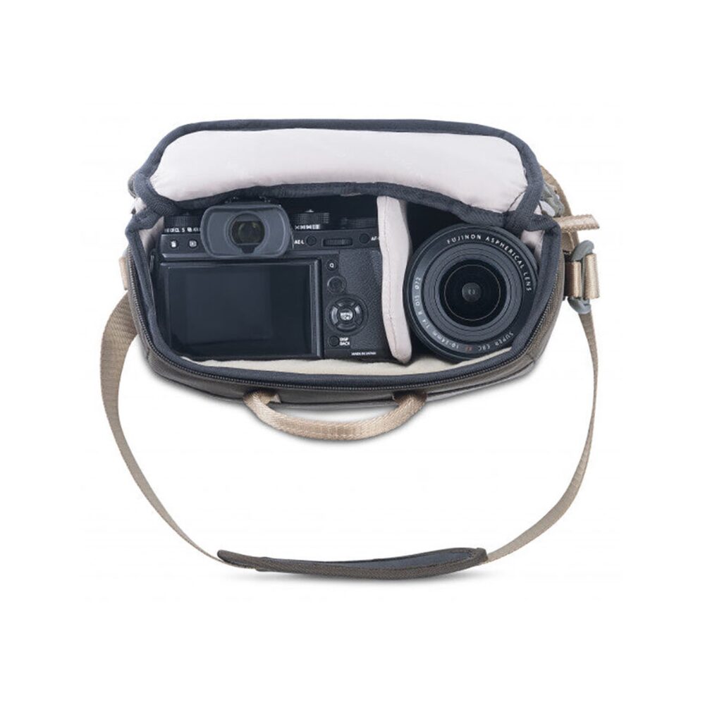 Vanguard VEO GO 24M Camera Shoulder Bag (Khaki)