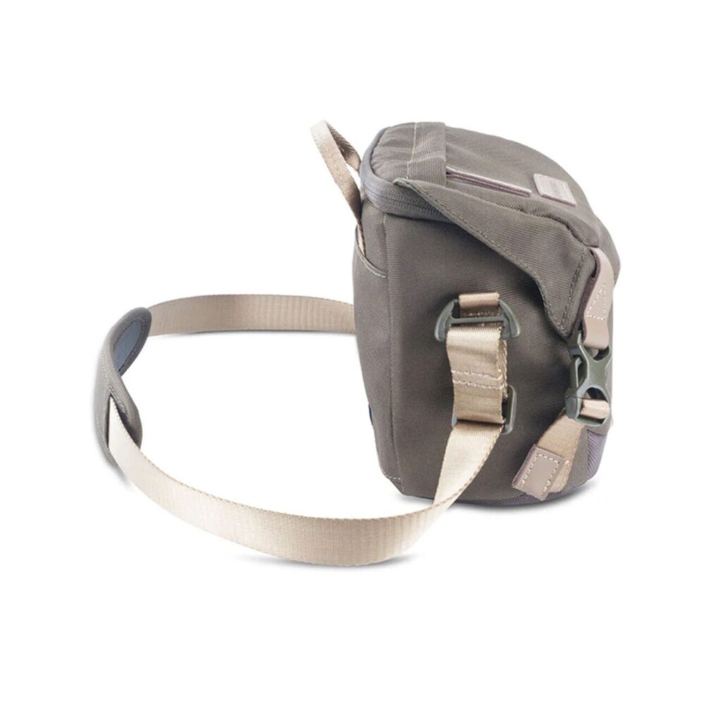 Vanguard VEO Go 15 BK Camera Shoulder Bag