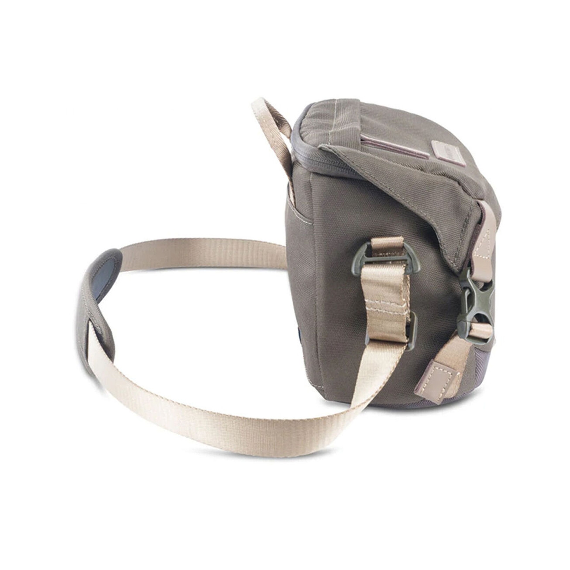 Vanguard VEO Go 15 BK Camera Shoulder Bag