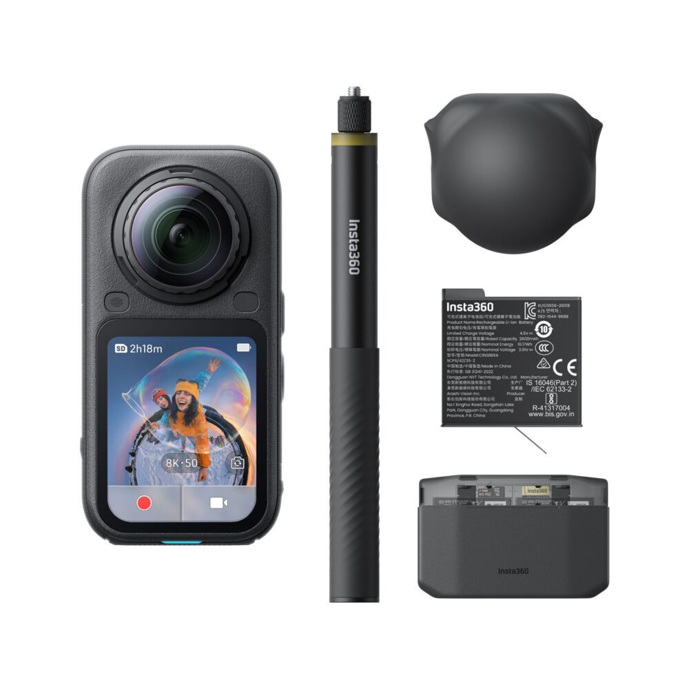 Insta360 X6 360° 8K Camera Essentials Bundle - Midnight Black