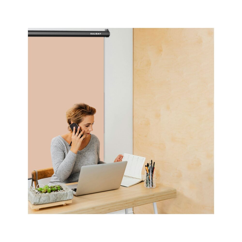 RAUBAY 5′ x 7.2′ Pull Down Beige Screen