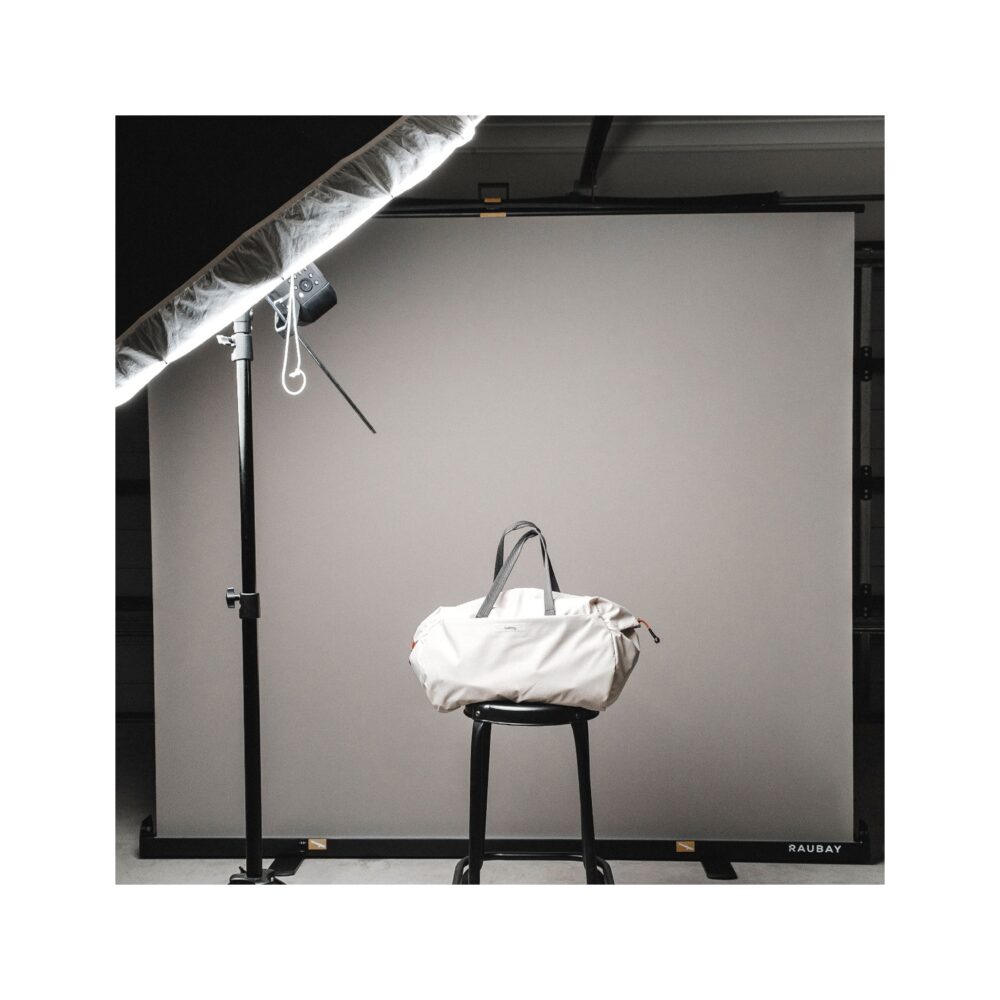 RAUBAY 6.6' x 6.9' Collapsible Grey Screen
