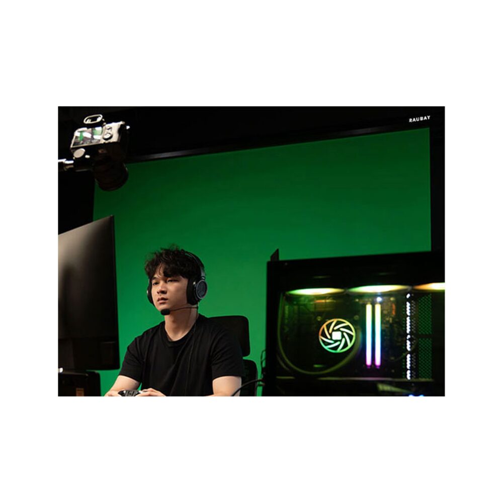 RAUBAY 6.7′ x 7.2′ Motorized Pull Down Green Screen