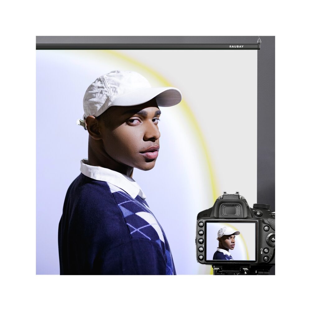 RAUBAY 6.7′ x 7.2′ Pull Down White Screen